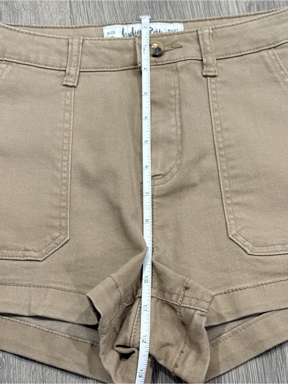 Indigo Rein Women’s Tan Utility Shorts with Front Patch Pockets Size 28 / 9 - Picture 6 of 9